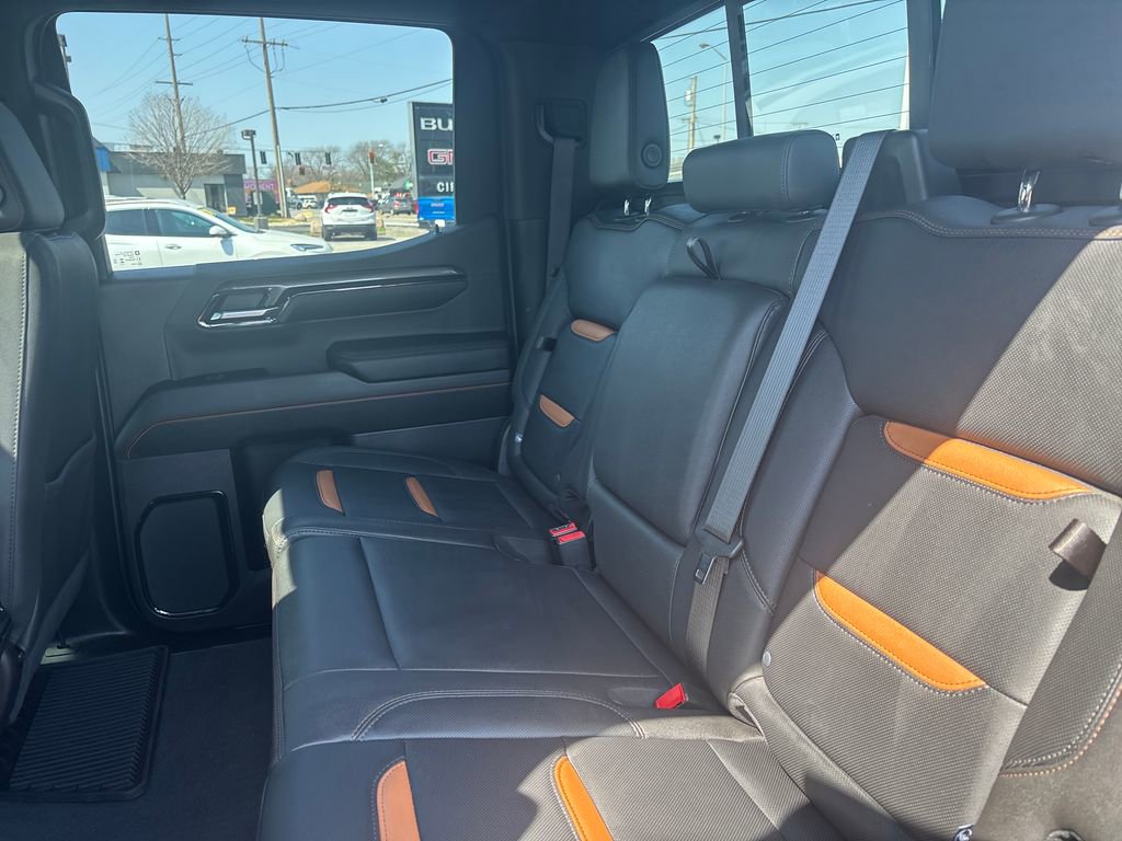 Used 2024 GMC Sierra 1500 AT4 w/ Technology Package image 32