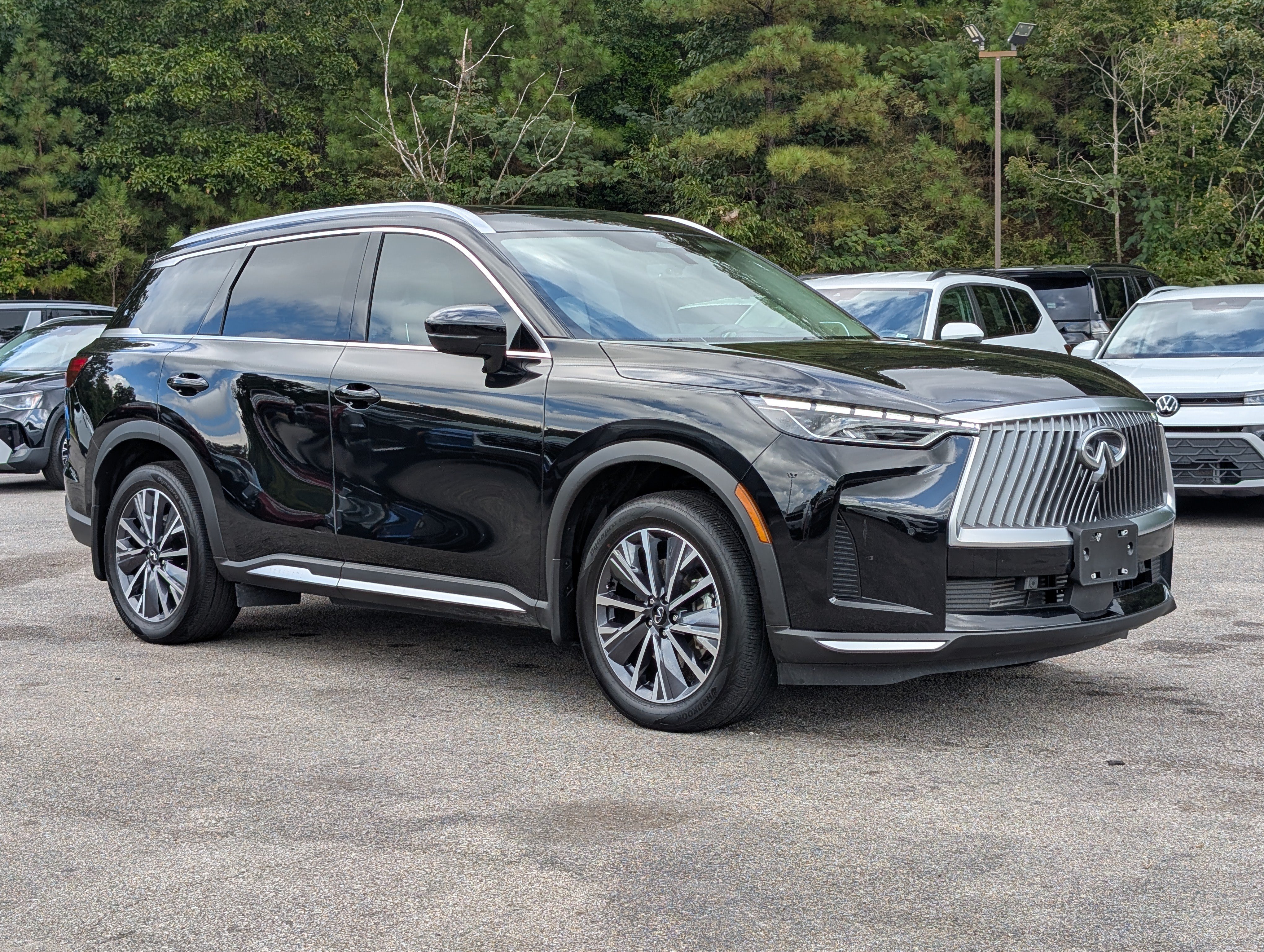 Used 2026 INFINITI QX60 Luxe w/ Cargo Package FWD image 11