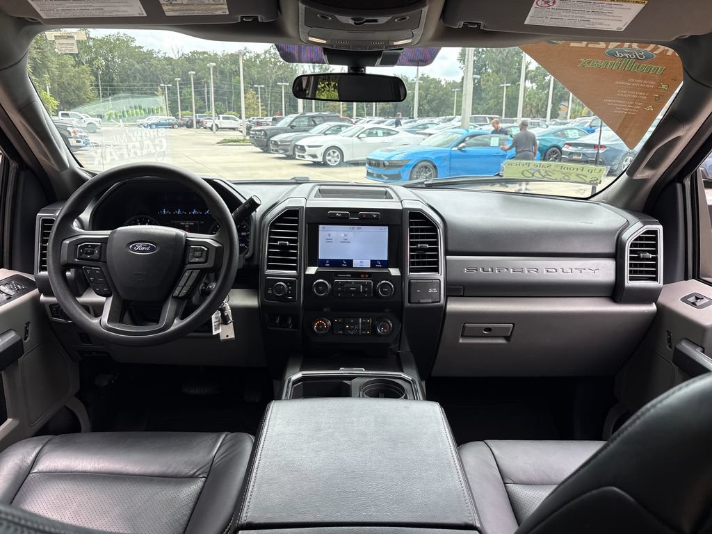 Used 2022 Ford F250 XLT w/ Black Appearance Package AWD/4WD image 8