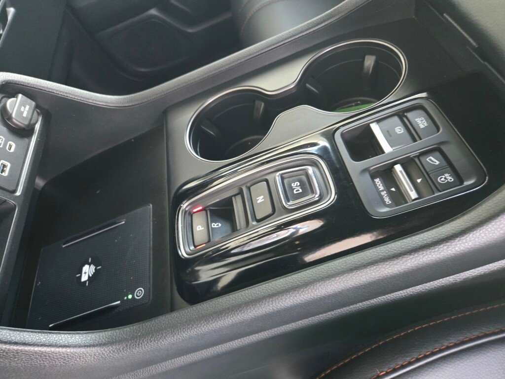 Certified 2023 Honda Pilot TrailSport image 18
