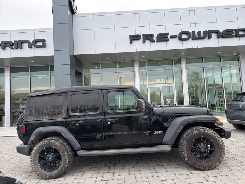 Used 2019 Jeep Wrangler Unlimited Sport image 3