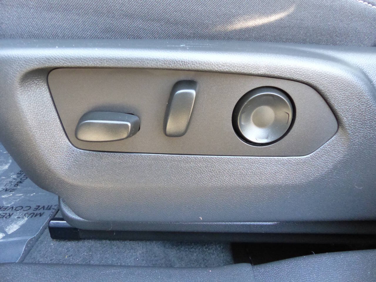Used 2025 Buick Envision Sport Touring AWD/4WD image 22