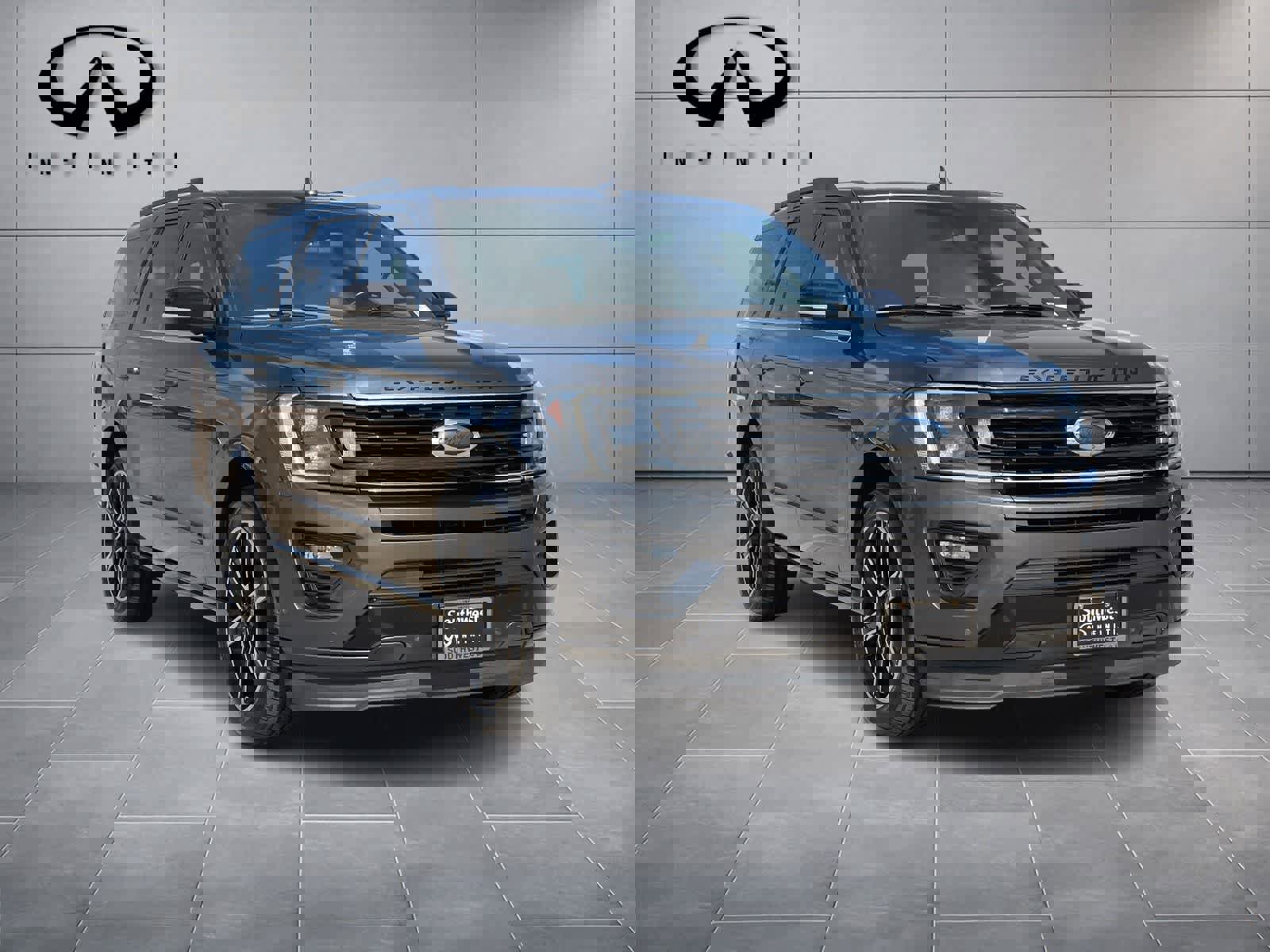 Used 2019 Ford Expedition Limited w/ Equipment Group 303A image 3