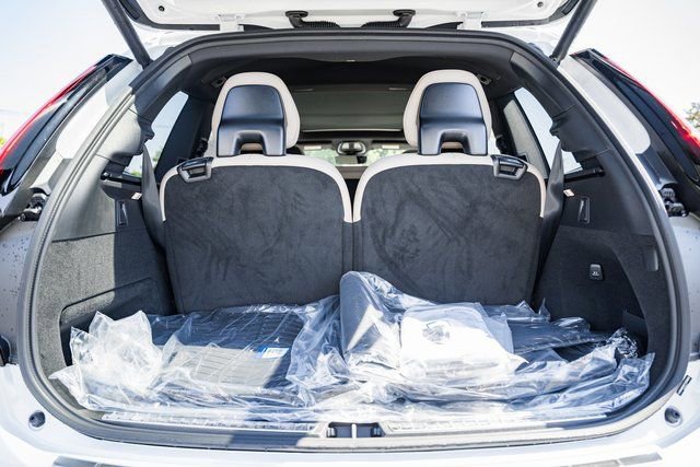 Used 2026 Volvo XC90 T8 Plus w/ Protection Package Premier image 9