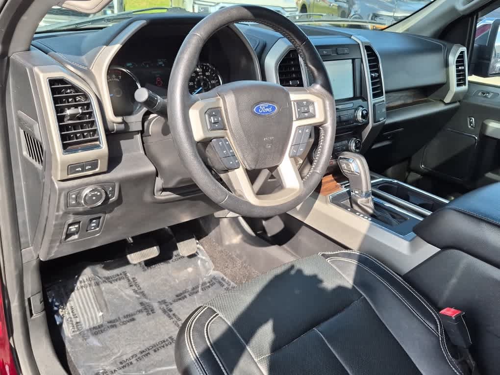 Used 2018 Ford F150 Lariat w/ Equipment Group 502A Luxury AWD/4WD image 12