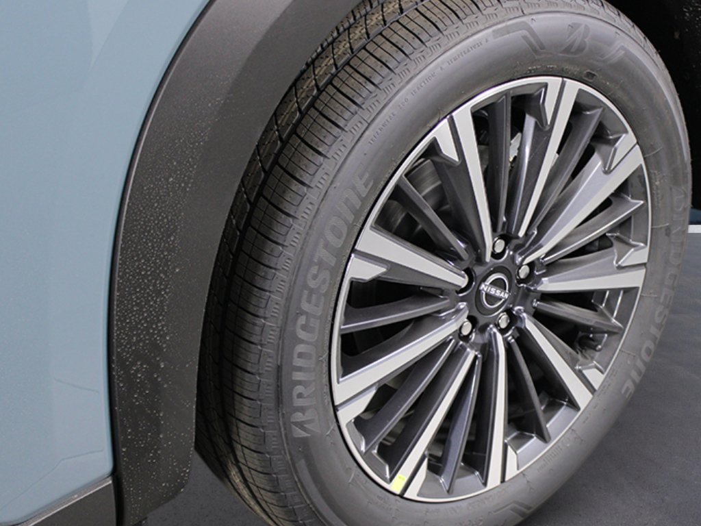 New 2026 Nissan Pathfinder Platinum FWD image 9