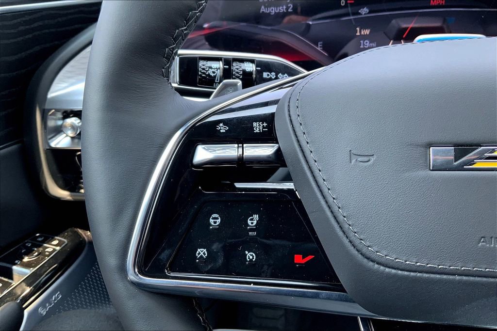 New 2026 Cadillac Lyriq V image 24