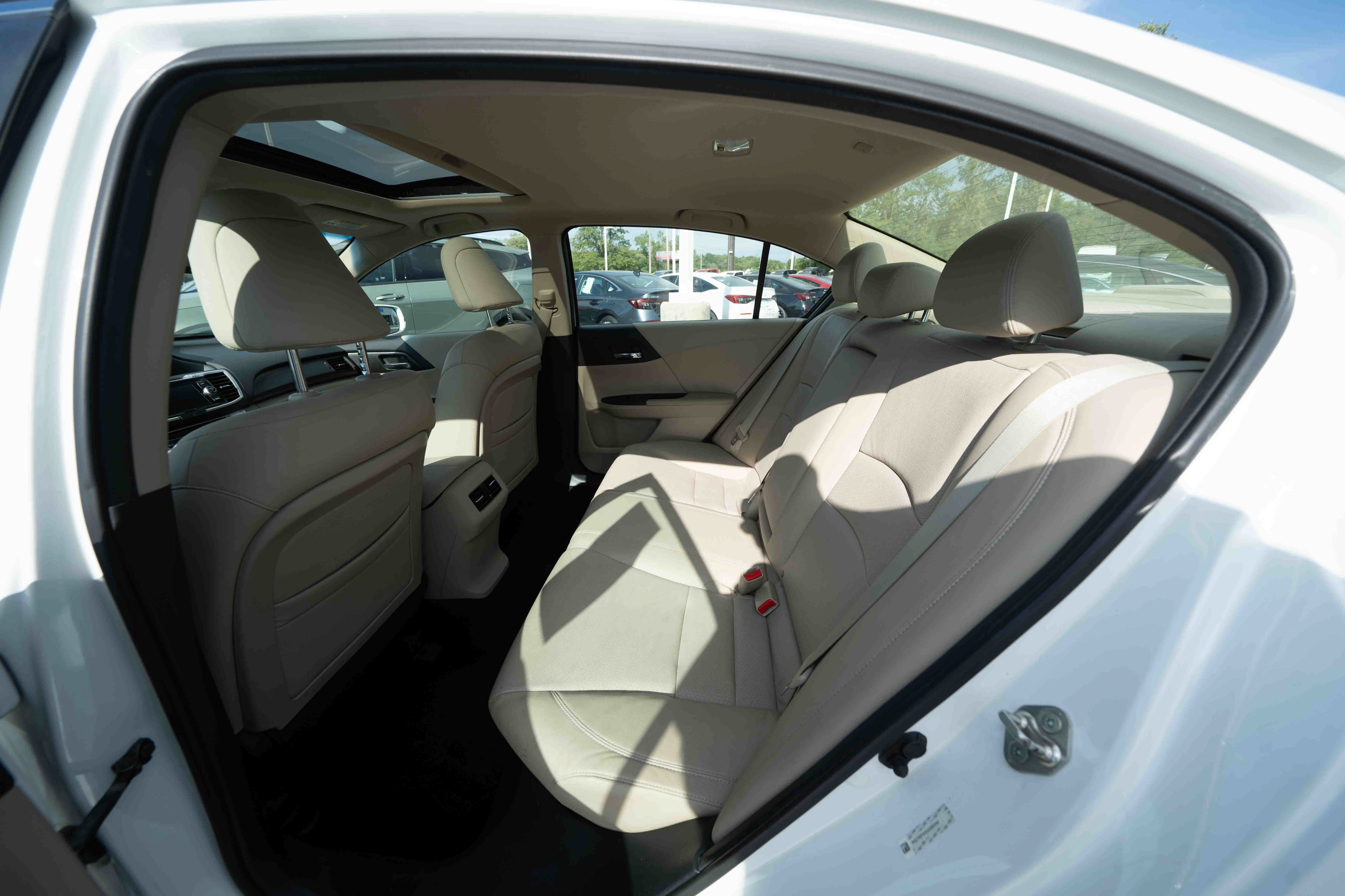 Used 2013 Honda Accord EX-L image 23