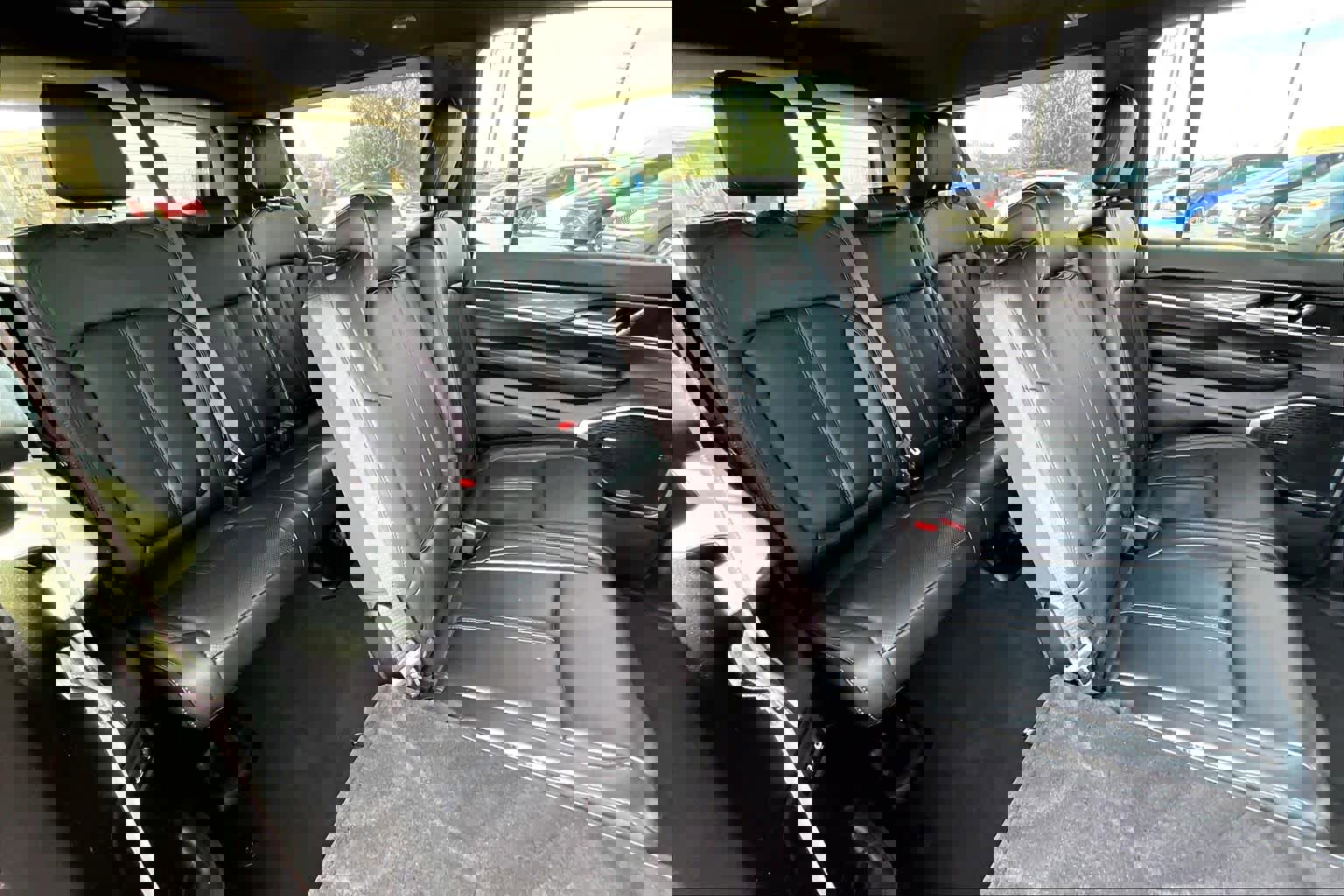 Used 2023 Jeep Wagoneer L 4WD image 17