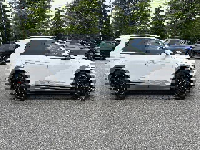 New 2025 Hyundai Ioniq 5 Limited image 32