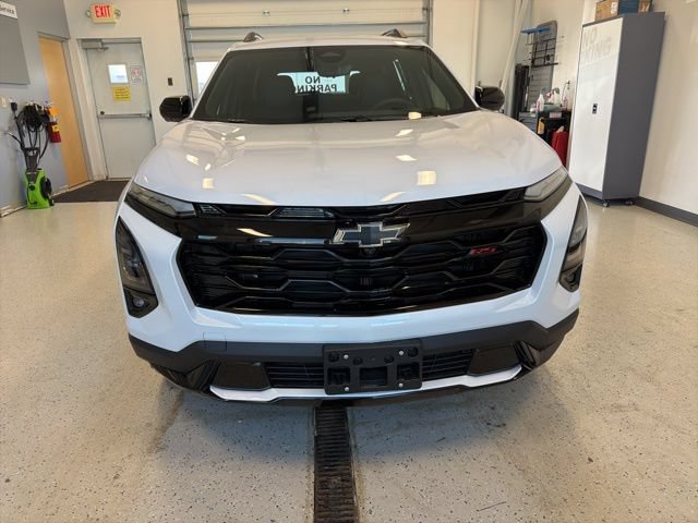 New 2026 Chevrolet Equinox RS w/ Safety and Technology Package AWD/4WD image 9