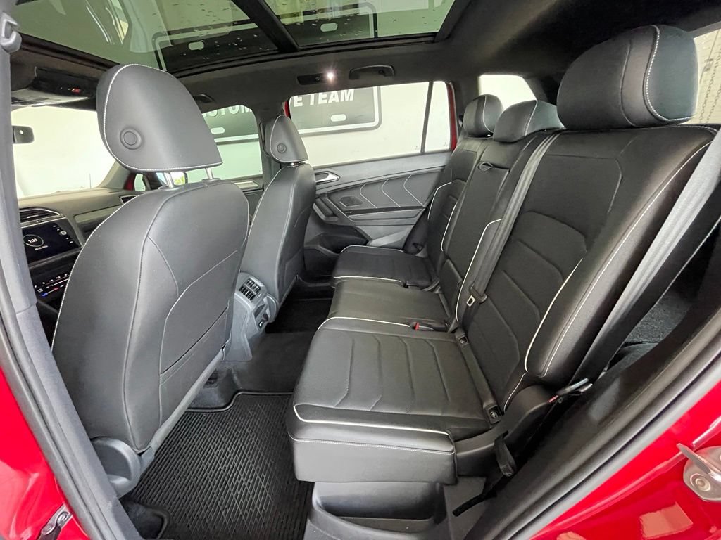 Used 2024 Volkswagen Tiguan SEL R-Line AWD/4WD image 22
