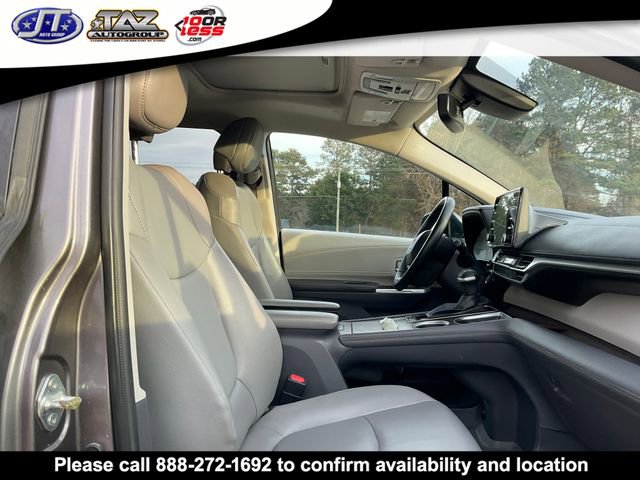 Used 2022 Toyota Sienna XLE image 16