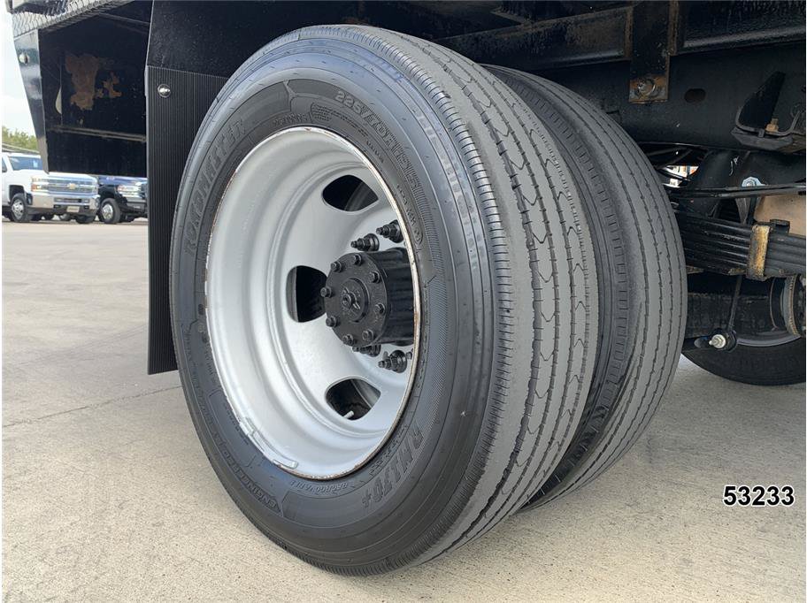 Used 2022 RAM 5500 Tradesman w/ Chrome Appearance Group RWD image 21