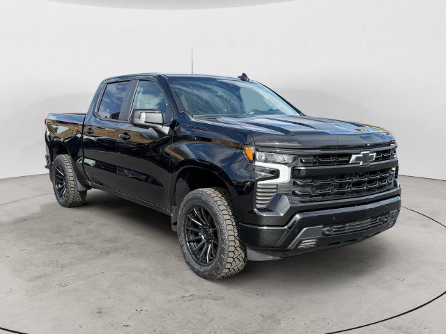 Used 2024 Chevrolet Silverado 1500 RST w/ Rally Edition AWD/4WD image 4
