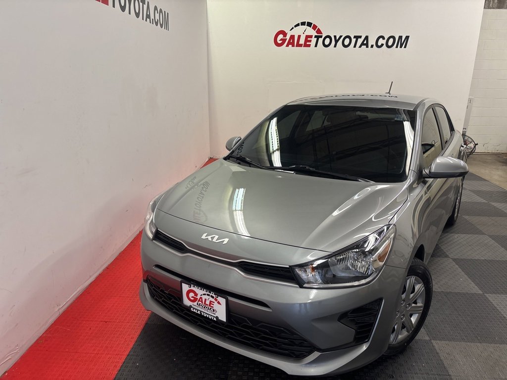 Used 2023 Kia Rio S image 2
