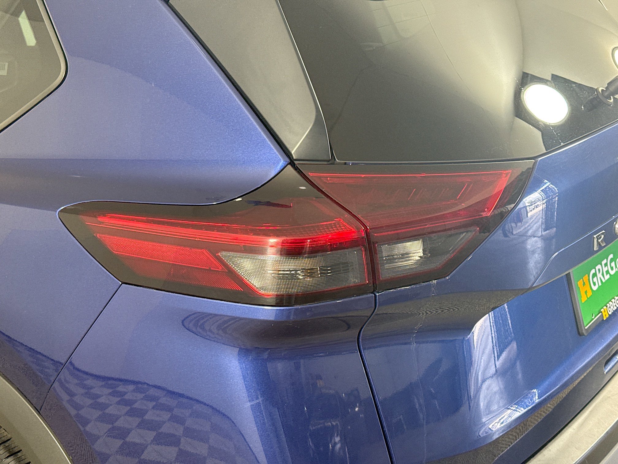 Used 2023 Nissan Rogue SV image 36