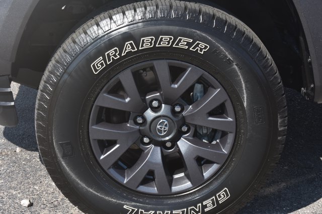 Used 2023 Toyota Tacoma SR5 RWD image 10