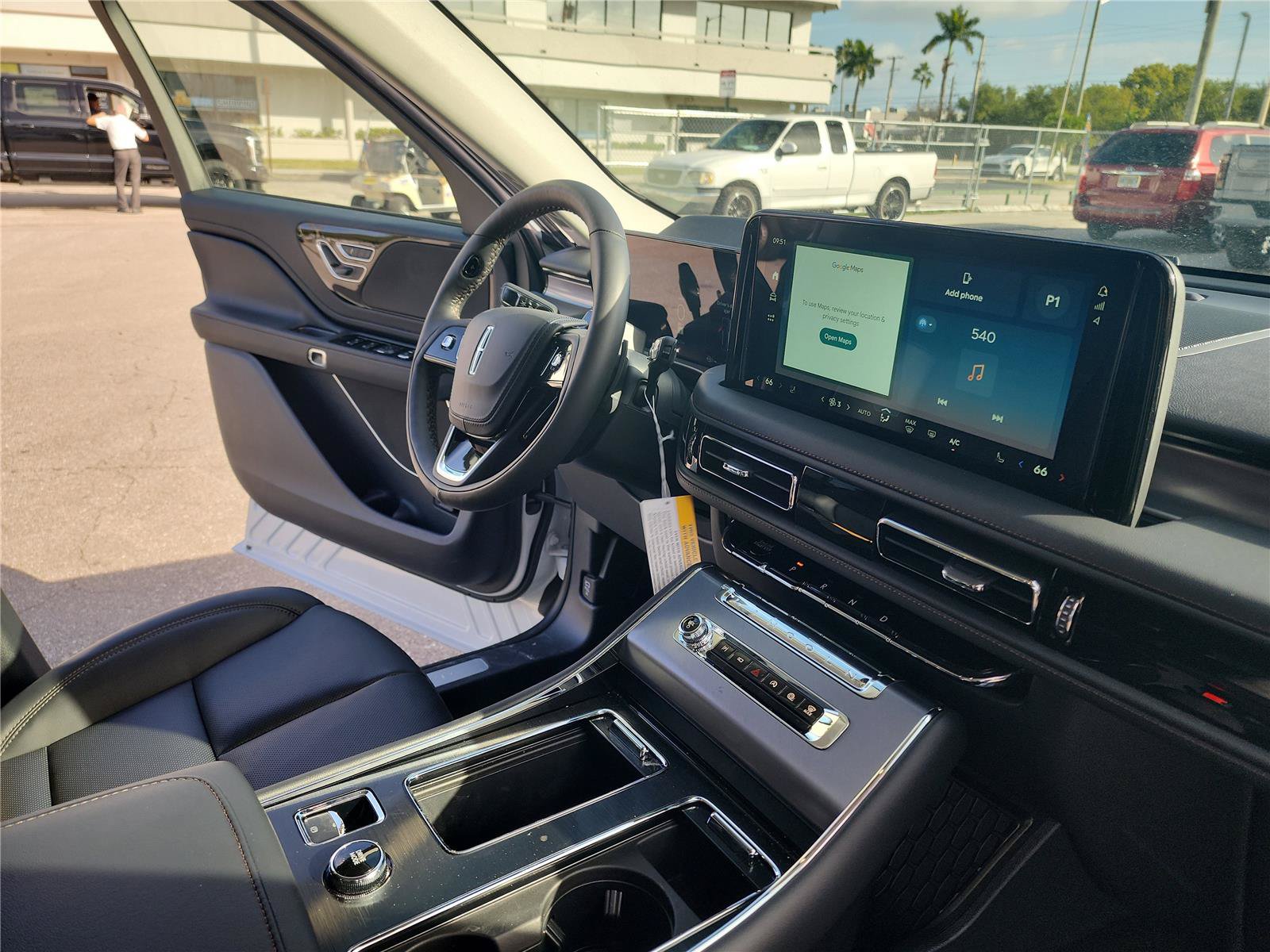New 2026 Lincoln Aviator 2WD image 28
