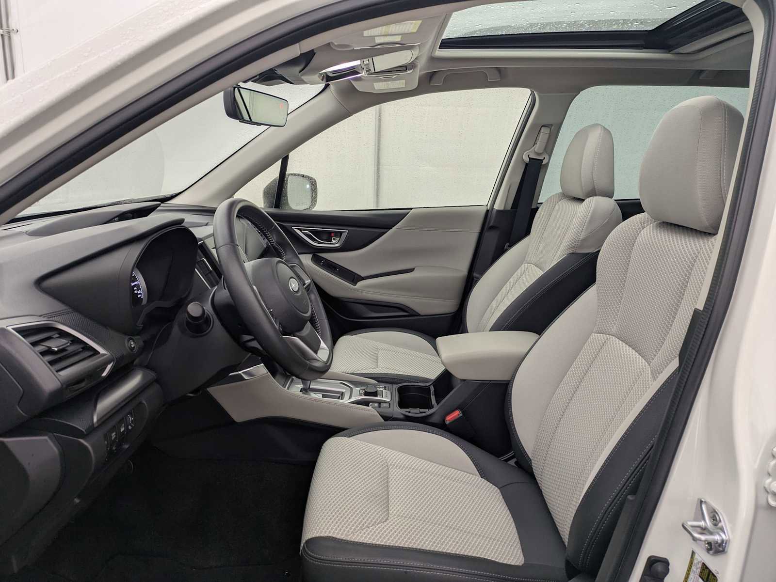 Used 2024 Subaru Forester Premium image 17