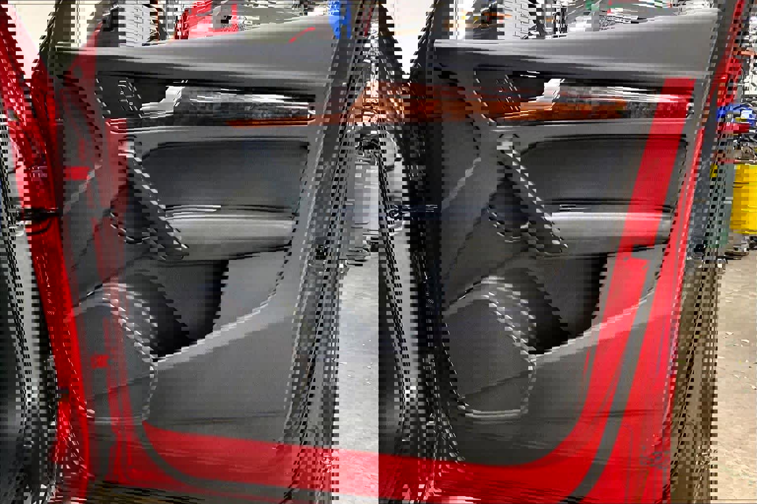 Used 2018 Audi Q5 2.0T Premium Plus w/ Premium Plus Package image 27