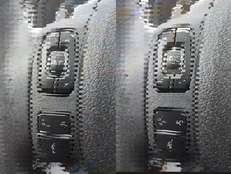 Used 2017 Lexus IS 200t image 16