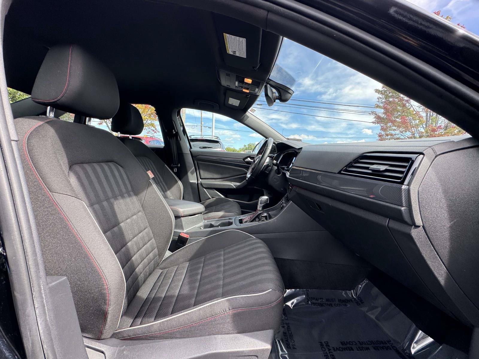 Used 2019 Volkswagen Jetta GLI FWD image 10
