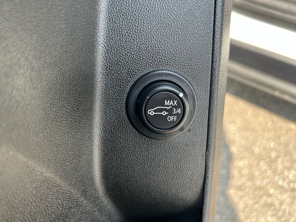 Used 2023 Chevrolet Equinox LT w/ Driver Convenience Package image 20