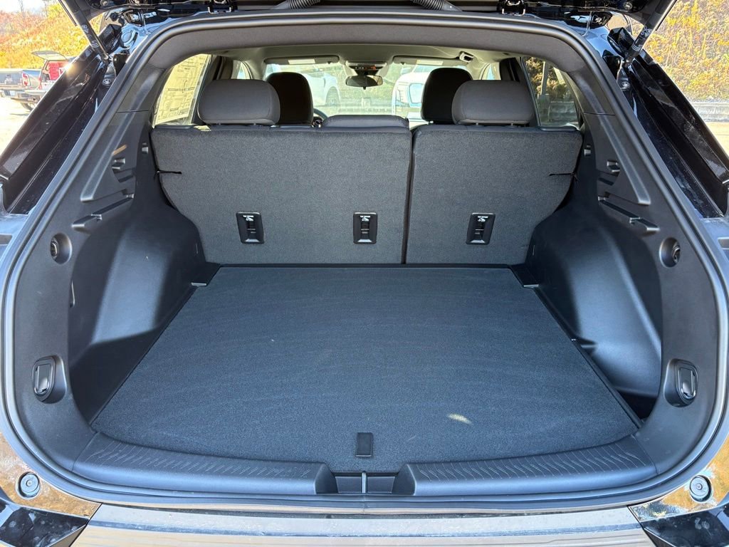 New 2026 Chevrolet Equinox EV LT w/ Comfort Package image 15
