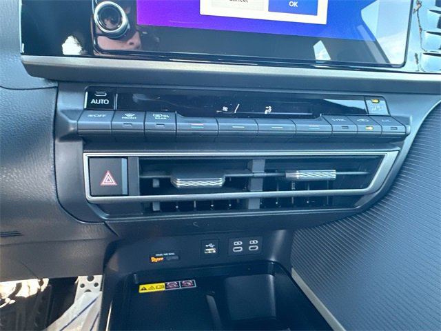 New 2026 Toyota Camry SE w/ Convenience Package image 19