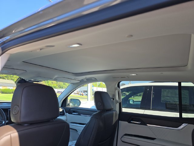 New 2027 GMC Acadia Denali w/ LPO, Floor Liner Package AWD/4WD image 14