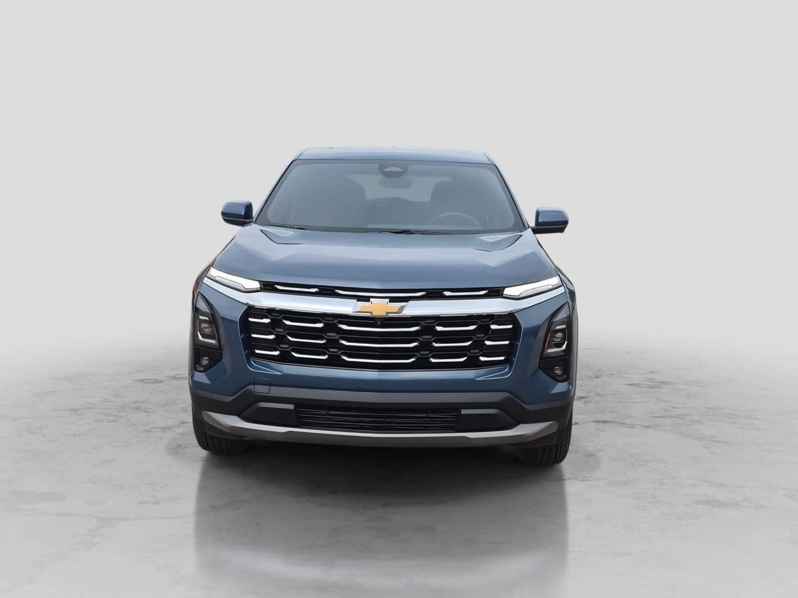 Used 2025 Chevrolet Equinox LT w/ Safety and Technology Package AWD/4WD image 3