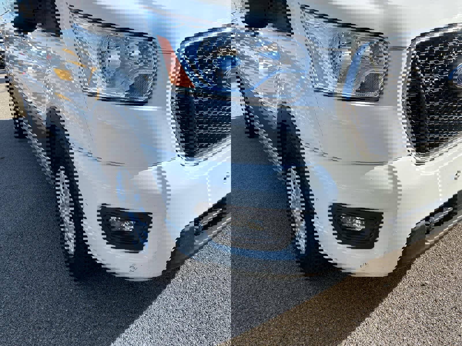 Used 2021 Ford Transit 350 XLT image 24