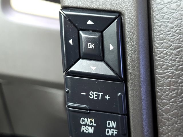 Used 2013 Ford F150 XLT w/ XLT Chrome Pkg image 11