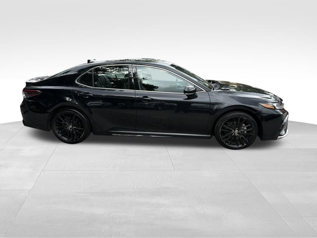 Used 2024 Toyota Camry XSE FWD image 5