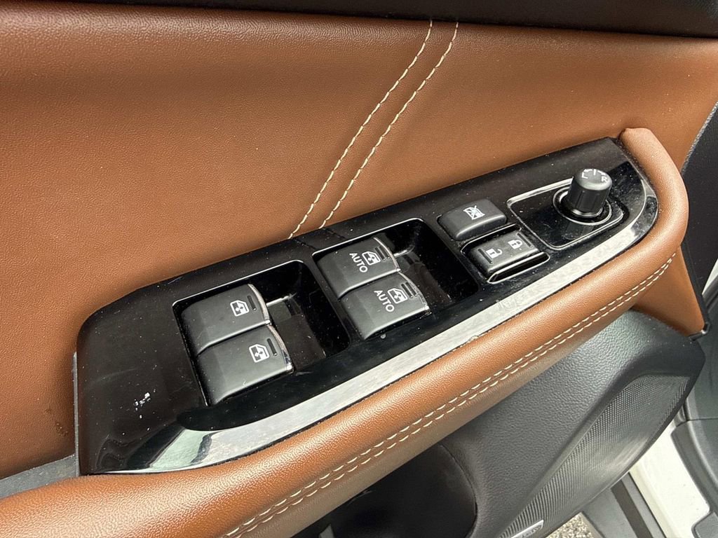 Used 2017 Subaru Outback 2.5i Touring image 23