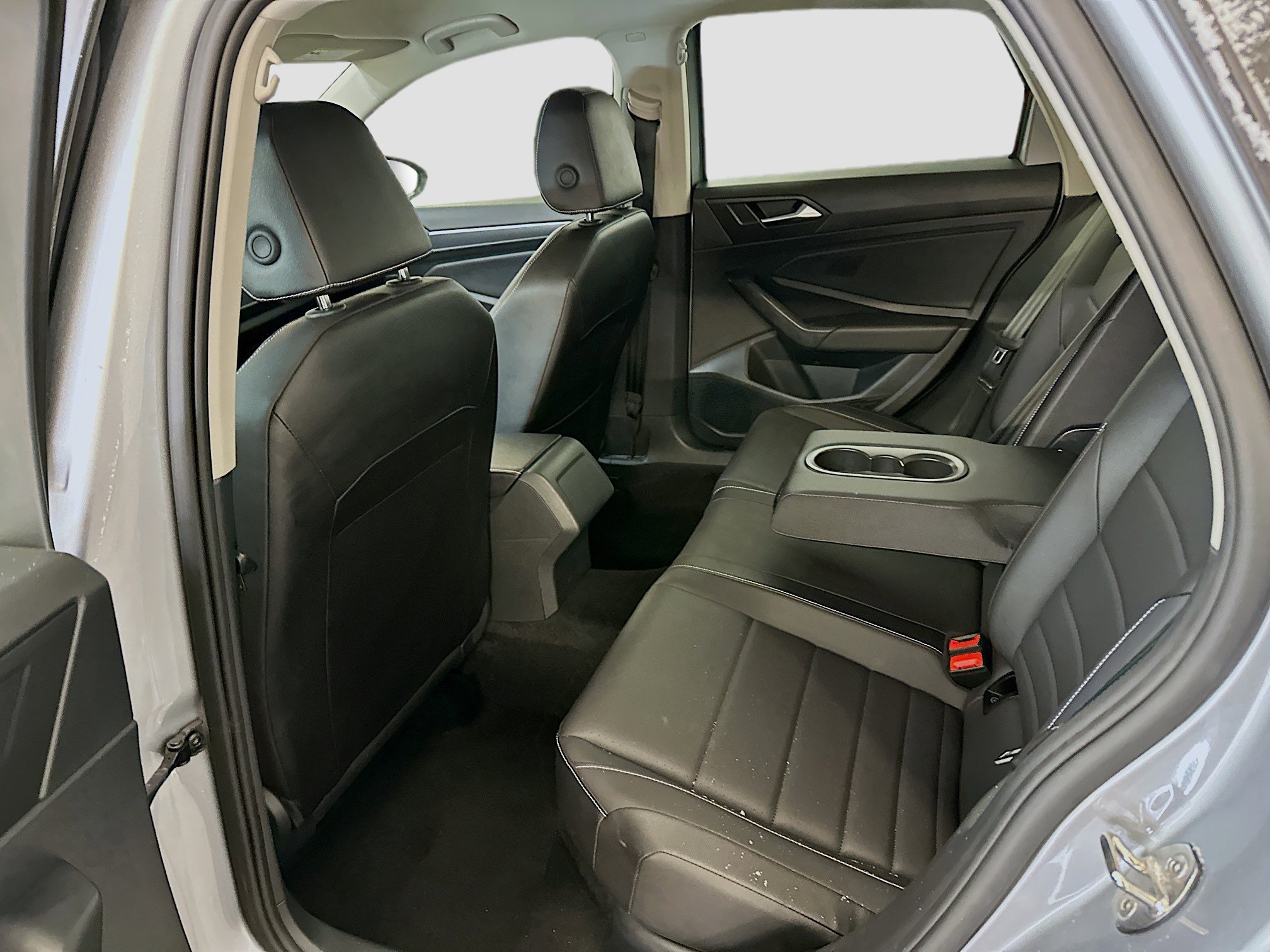 Used 2024 Volkswagen Jetta SE image 28