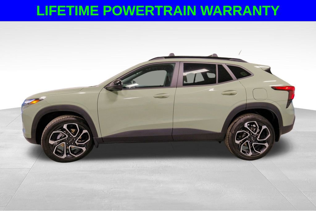 Used 2024 Chevrolet Trax RS w/ Sunroof Package image 3