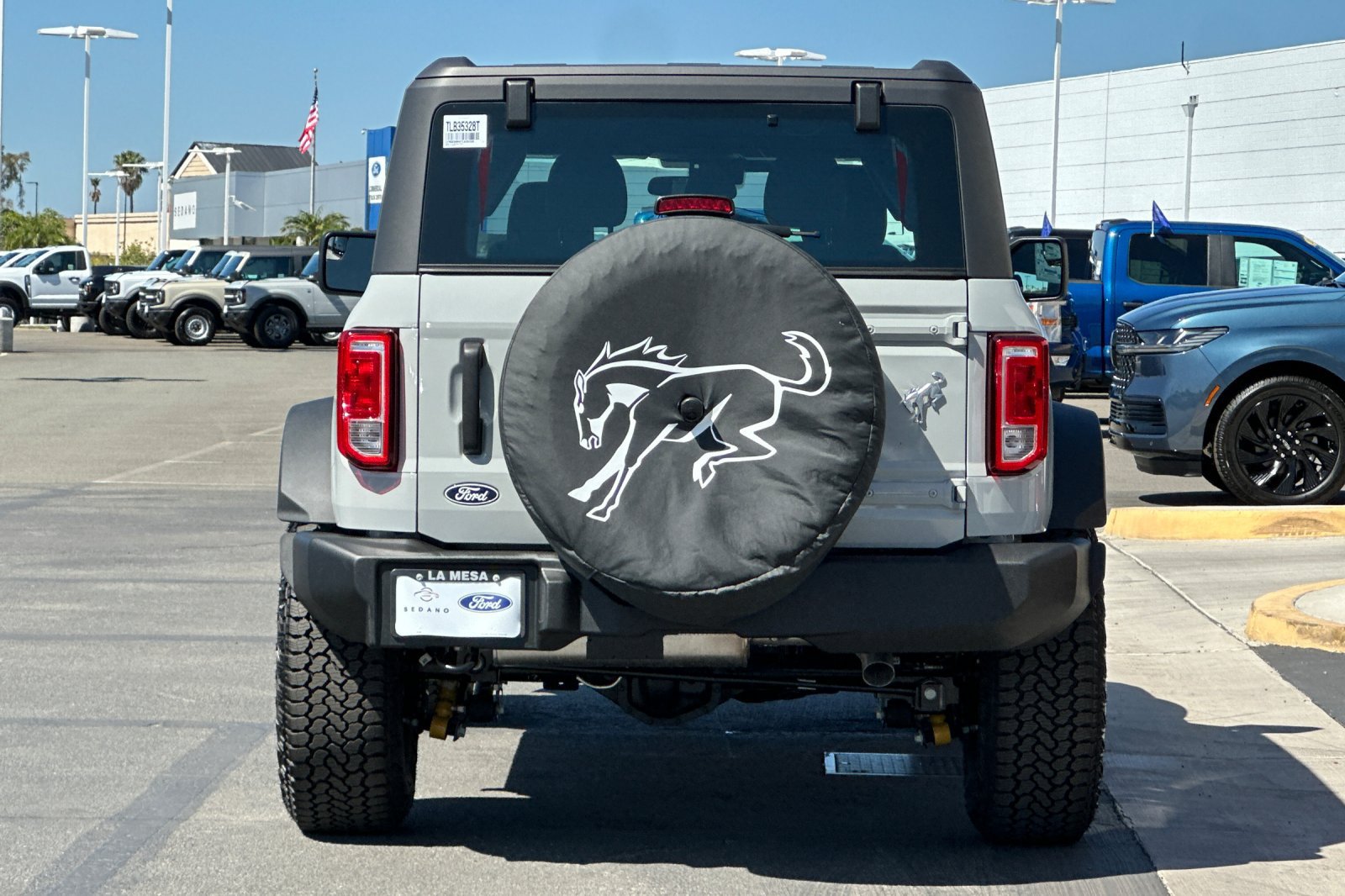 New 2026 Ford Bronco 2-Door w/ Sasquatch Package AWD/4WD image 4