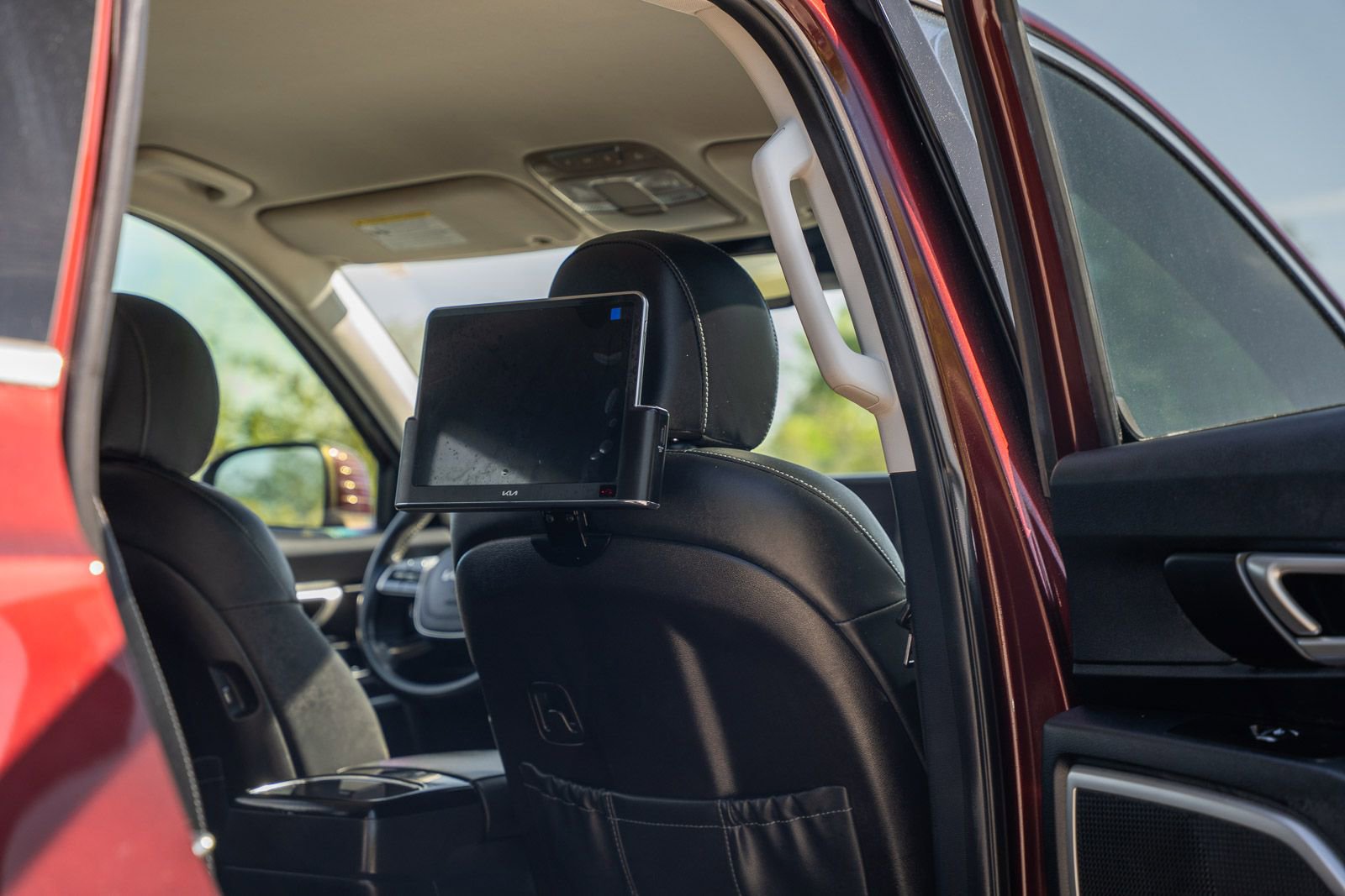Used 2022 Kia Telluride LX AWD/4WD image 17