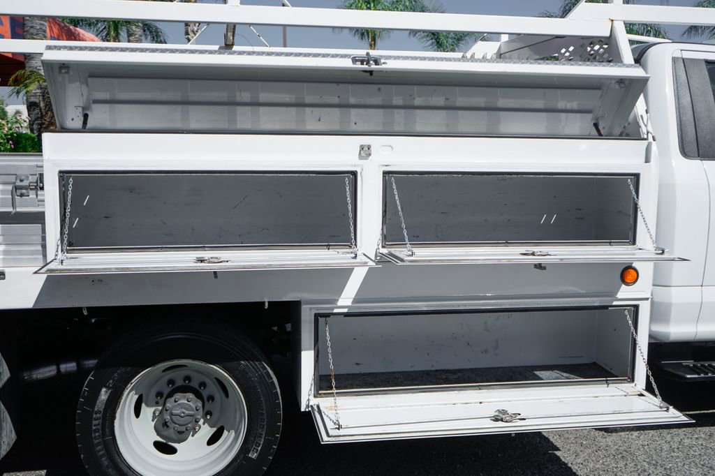 Used 2017 Ford F550 2WD Regular Cab Super Duty image 11