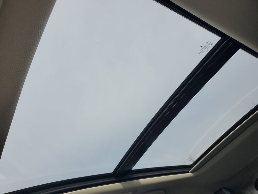 Certified 2023 Acura MDX FWD w/ Technology Package image 32