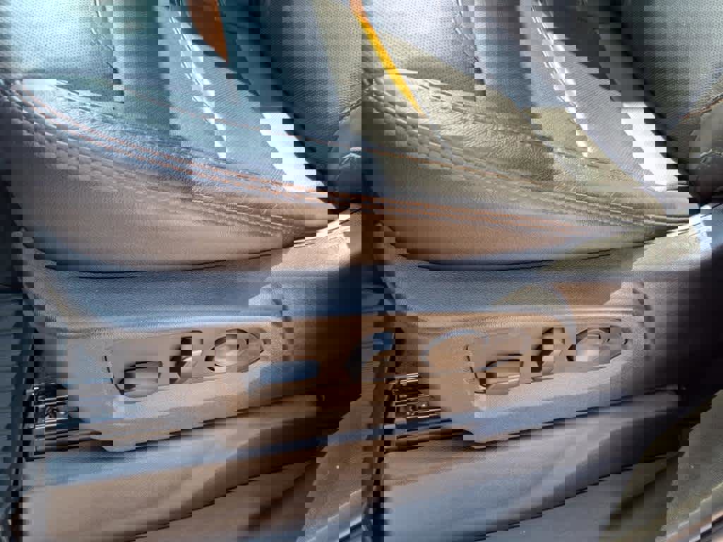 Certified 2024 GMC Sierra 1500 AT4 w/ Technology Package image 4