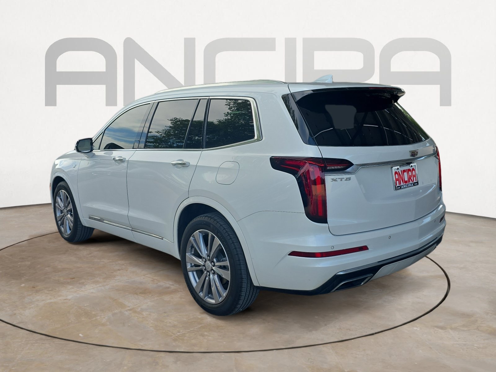 Used 2023 Cadillac XT6 Premium Luxury FWD image 6