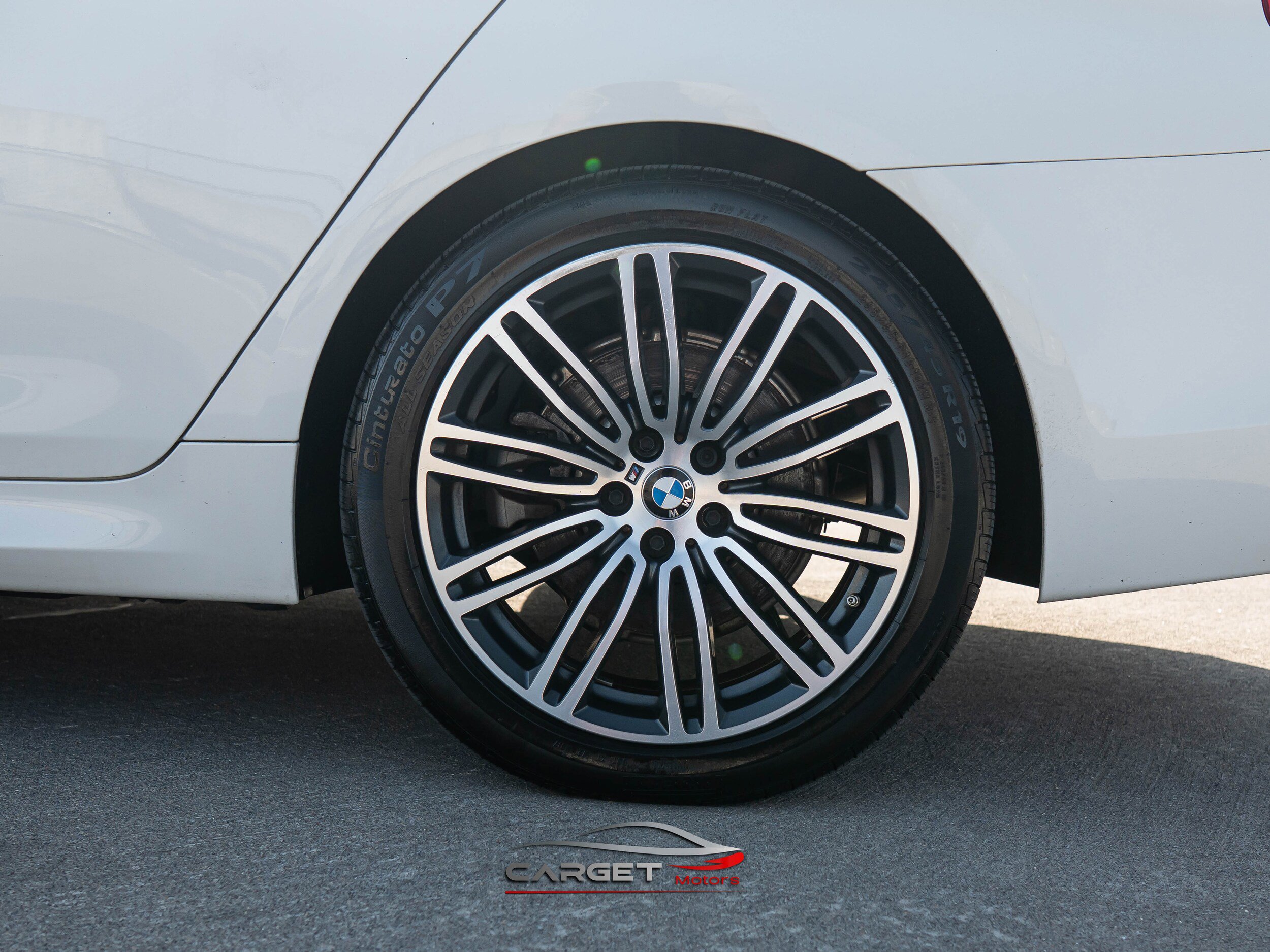 Used 2020 BMW 530i xDrive w/ M Sport Package AWD/4WD image 12