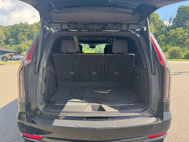 Used 2023 Cadillac Escalade Sport AWD/4WD image 23
