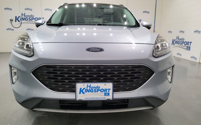 Used 2022 Ford Escape Titanium w/ Class II Trailer Tow Package image 12