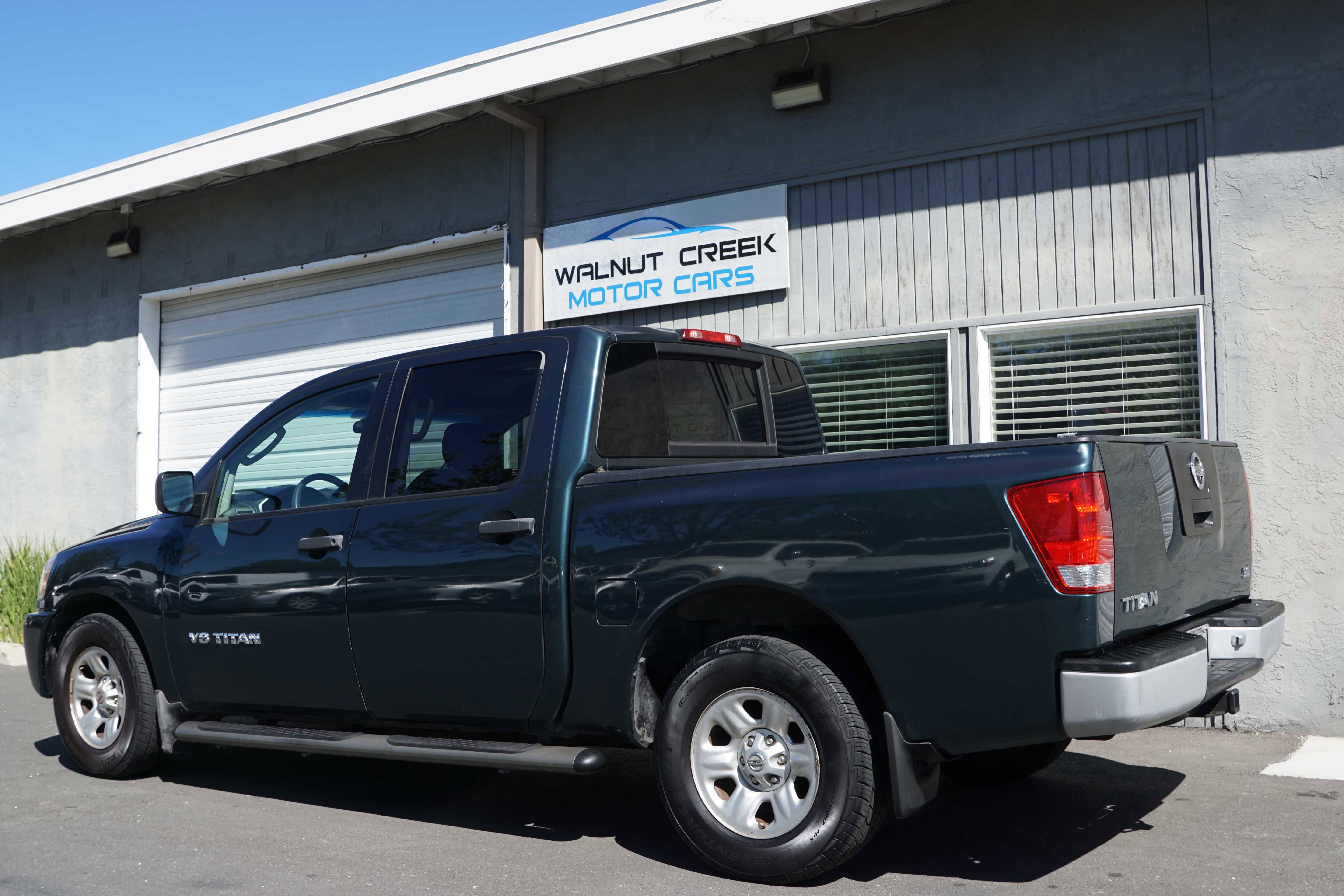 Used 2005 Nissan Titan XE image 18