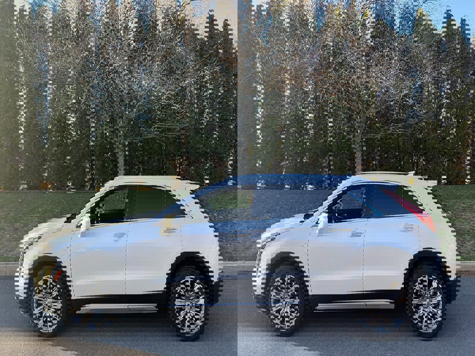 Used 2019 Cadillac XT4 Premium Luxury image 42