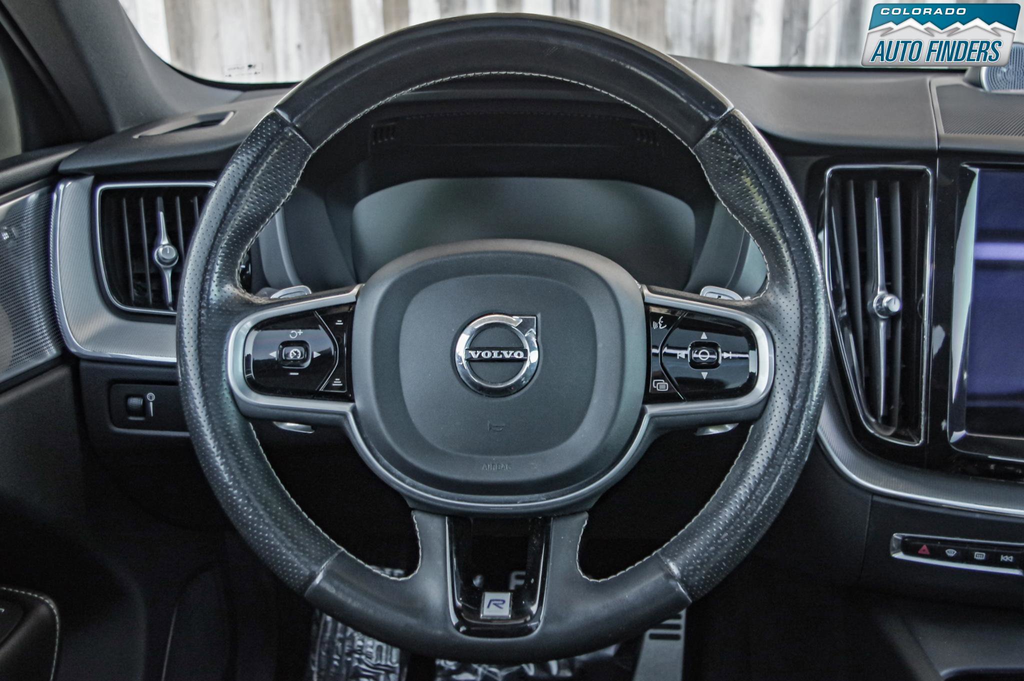 Used 2018 Volvo XC60 T6 R-Design w/ Convenience Package AWD/4WD image 15